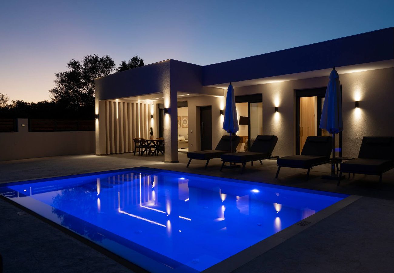 Villa in Kalamaki - Villa Aurelio, An Ethereal Delight