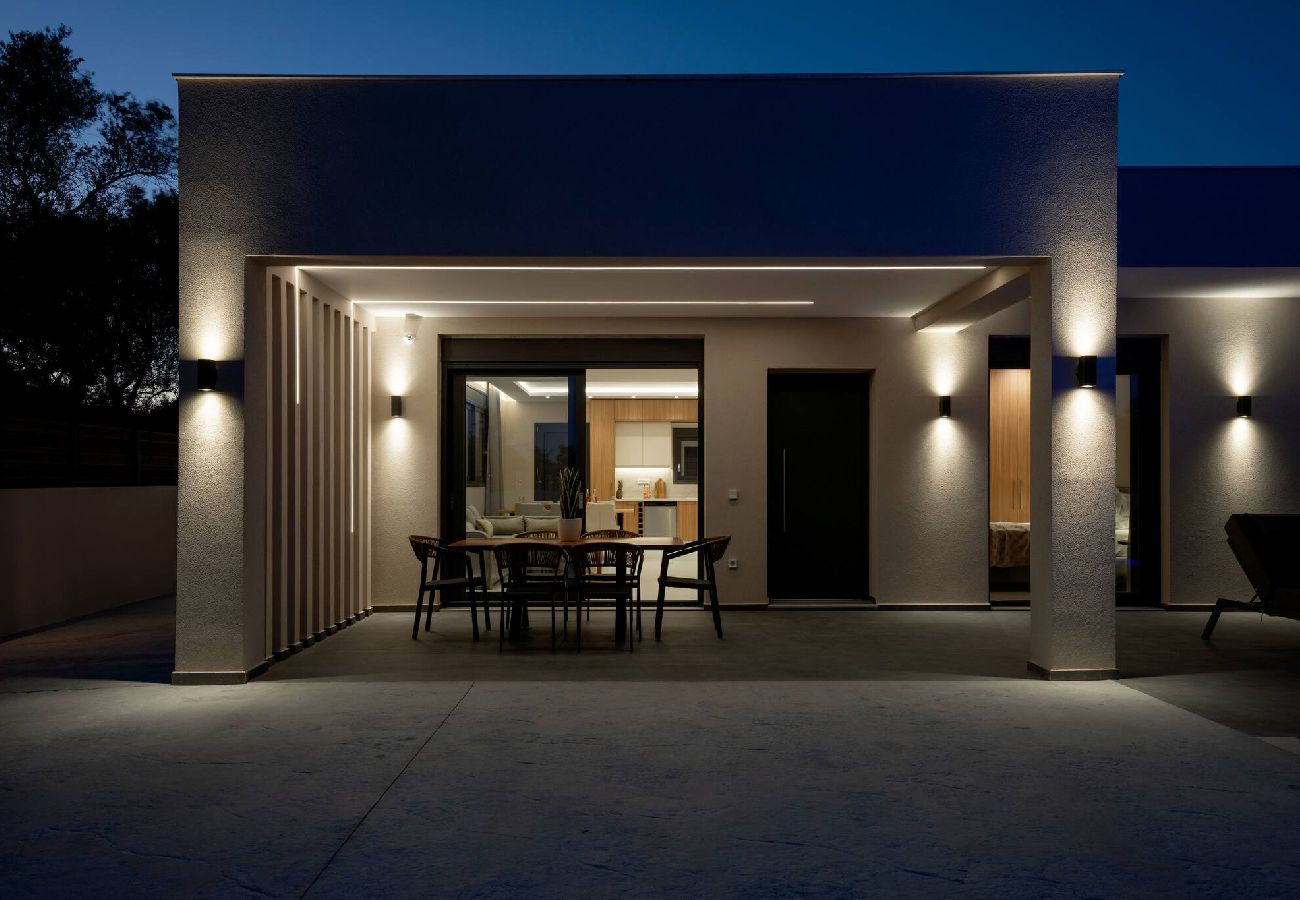 Villa in Kalamaki - Villa Aurelio, An Ethereal Delight