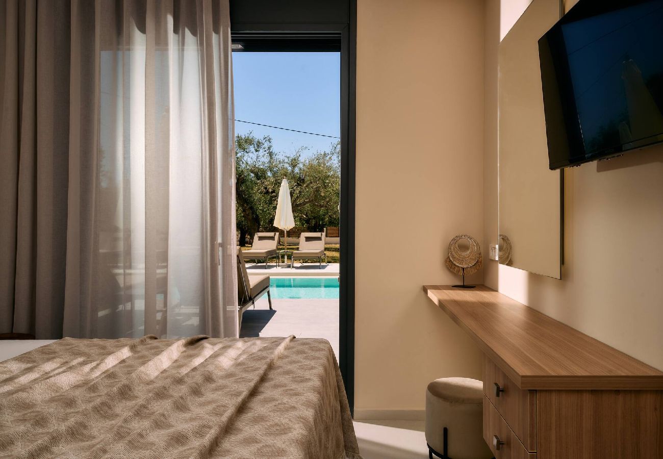 Villa in Kalamaki - Villa Aurelio, An Ethereal Delight