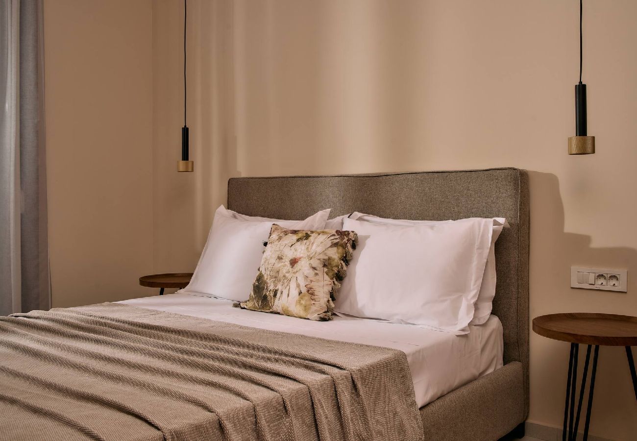 Villa in Kalamaki - Villa Aurelio, An Ethereal Delight