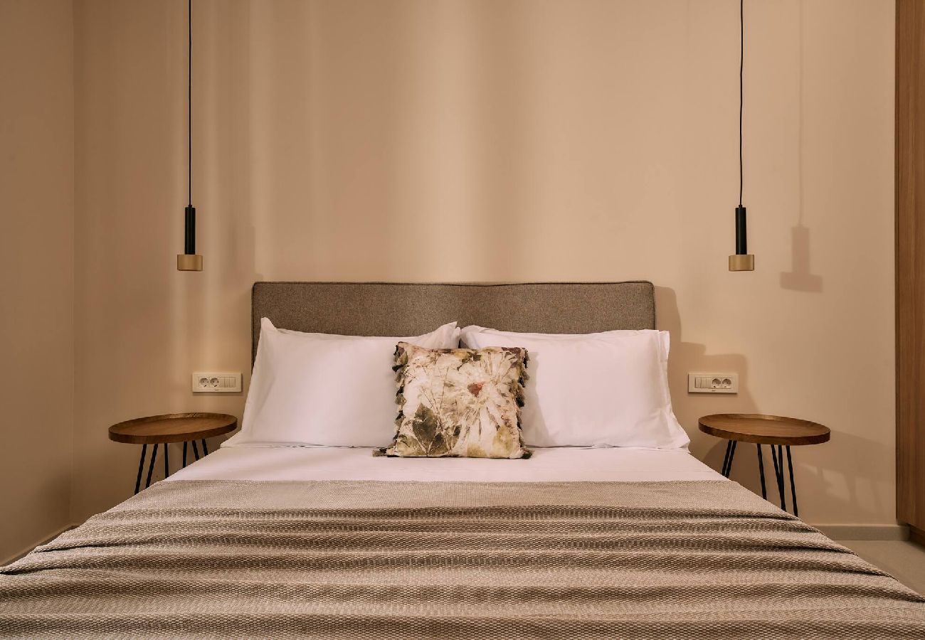 Villa in Kalamaki - Villa Aurelio, An Ethereal Delight