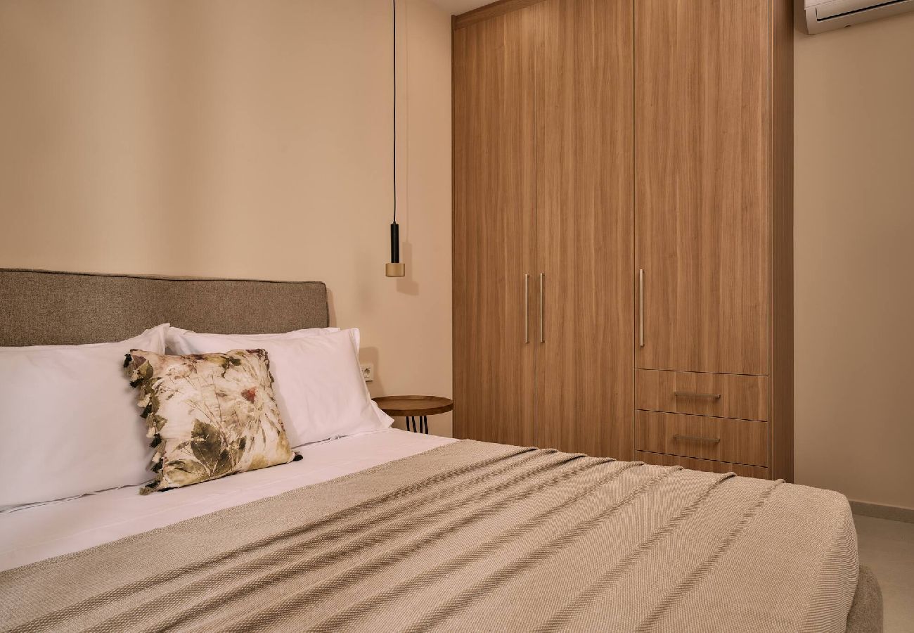 Villa in Kalamaki - Villa Aurelio, An Ethereal Delight