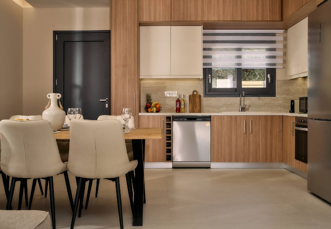 Villa in Kalamaki - Villa Aurelio, An Ethereal Delight