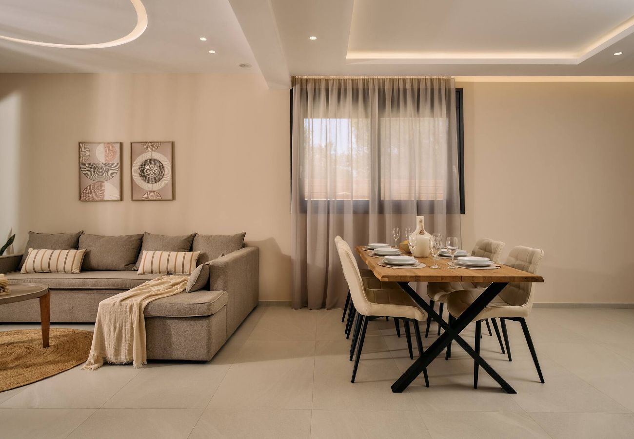 Villa in Kalamaki - Villa Aurelio, An Ethereal Delight