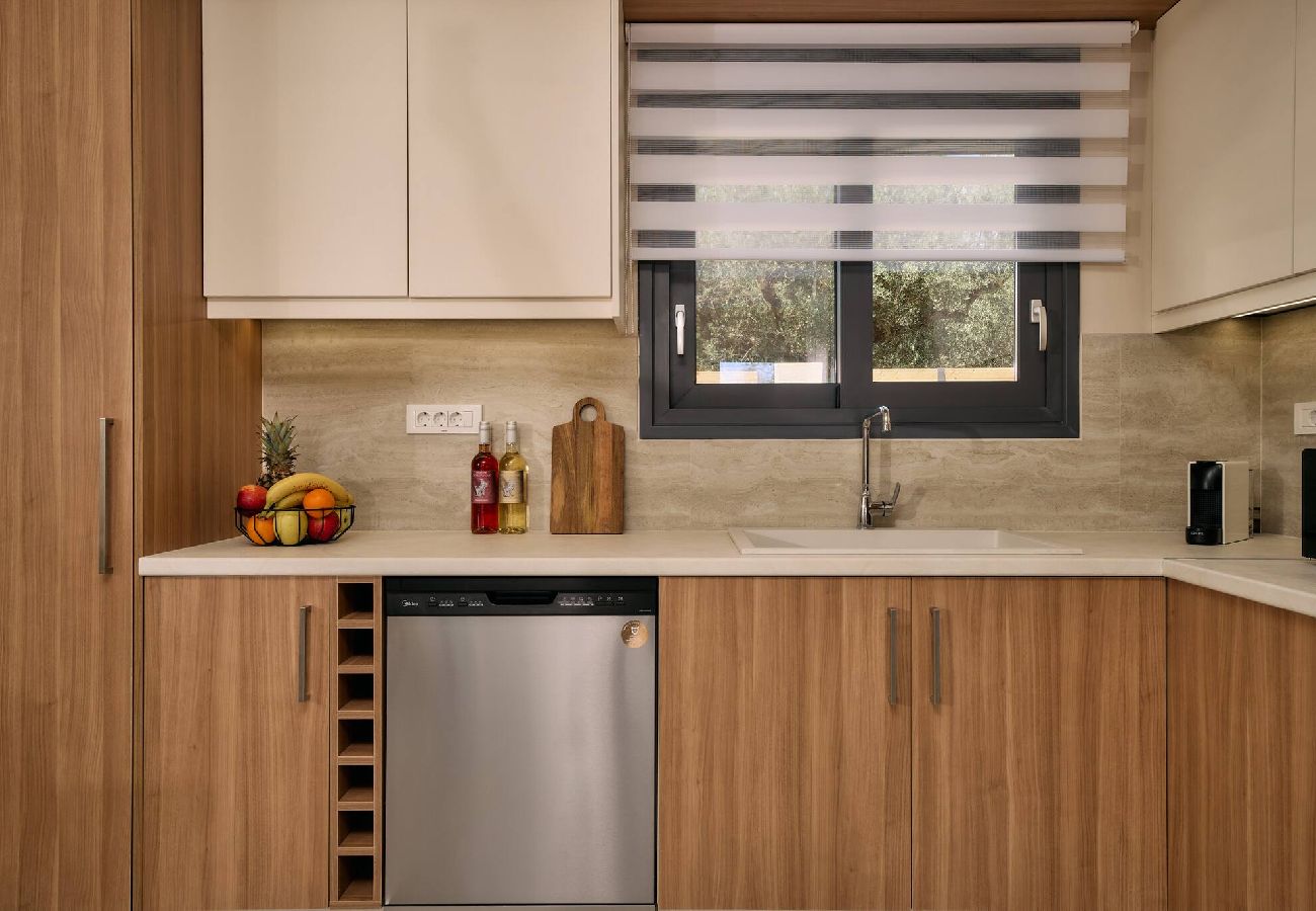 Villa in Kalamaki - Villa Aurelio, An Ethereal Delight