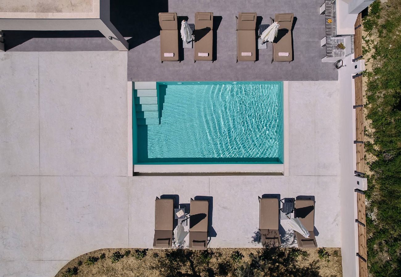 Villa in Kalamaki - Villa Aurelio, An Ethereal Delight