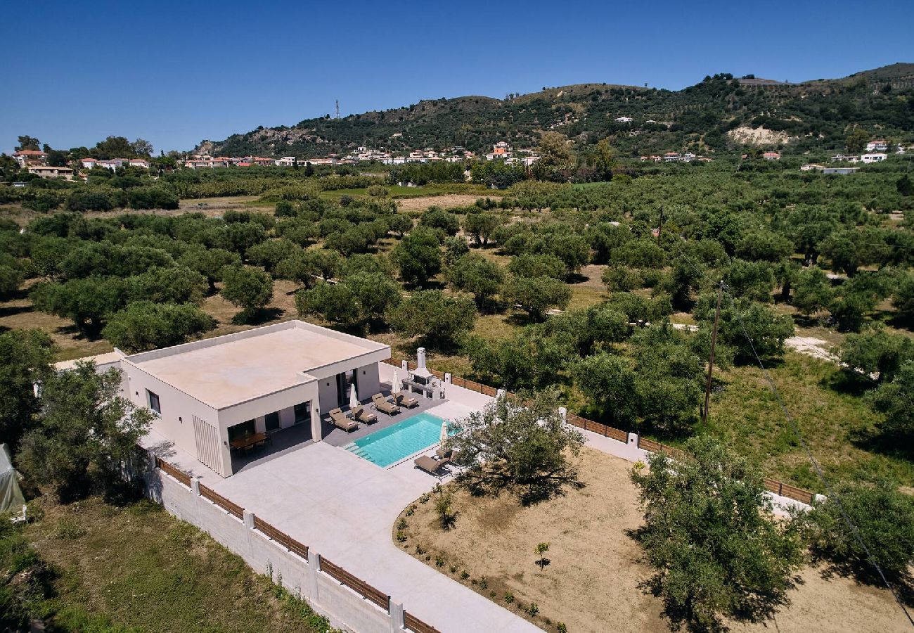 Villa in Kalamaki - Villa Aurelio, An Ethereal Delight