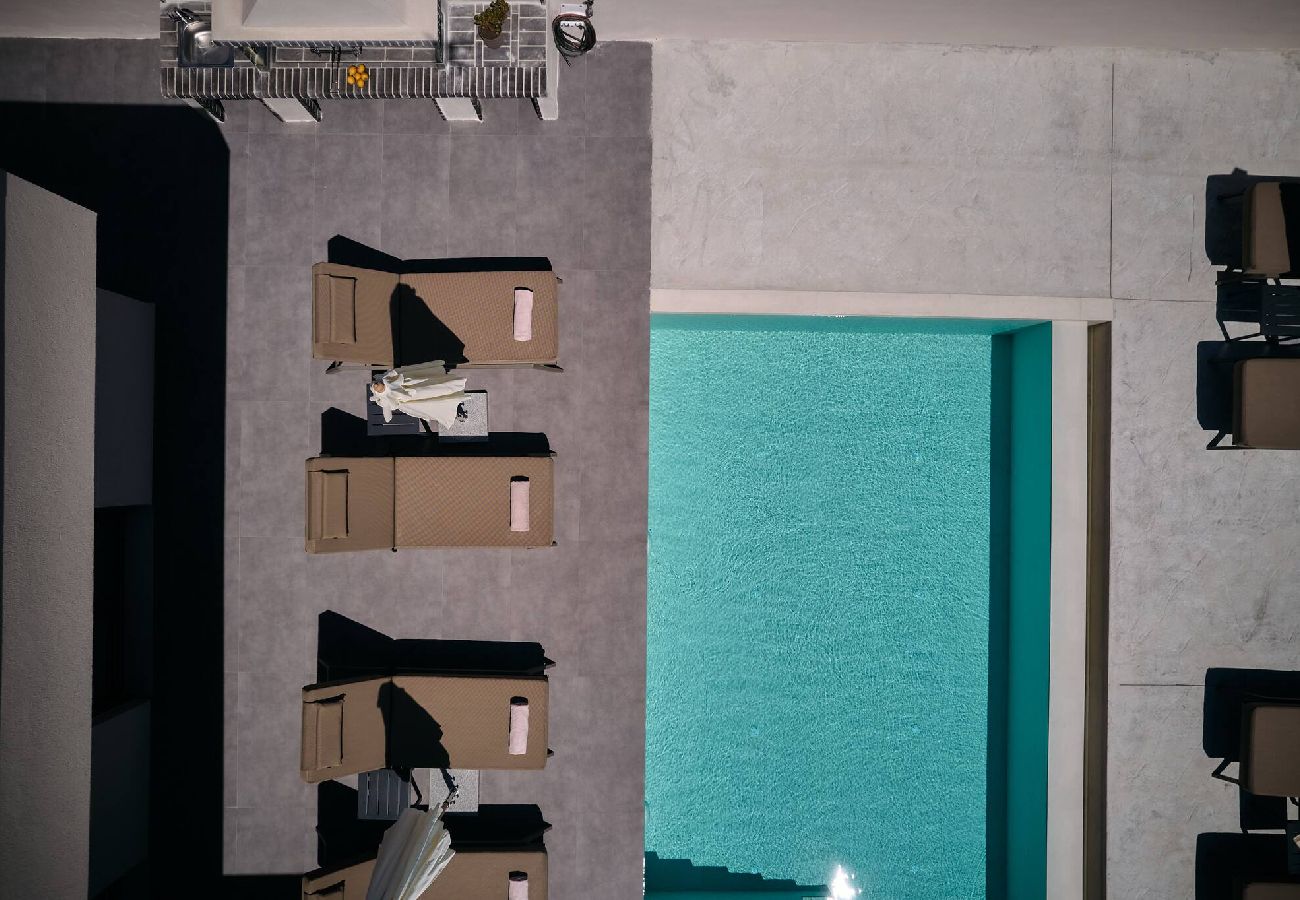 Villa in Kalamaki - Villa Aurelio, An Ethereal Delight