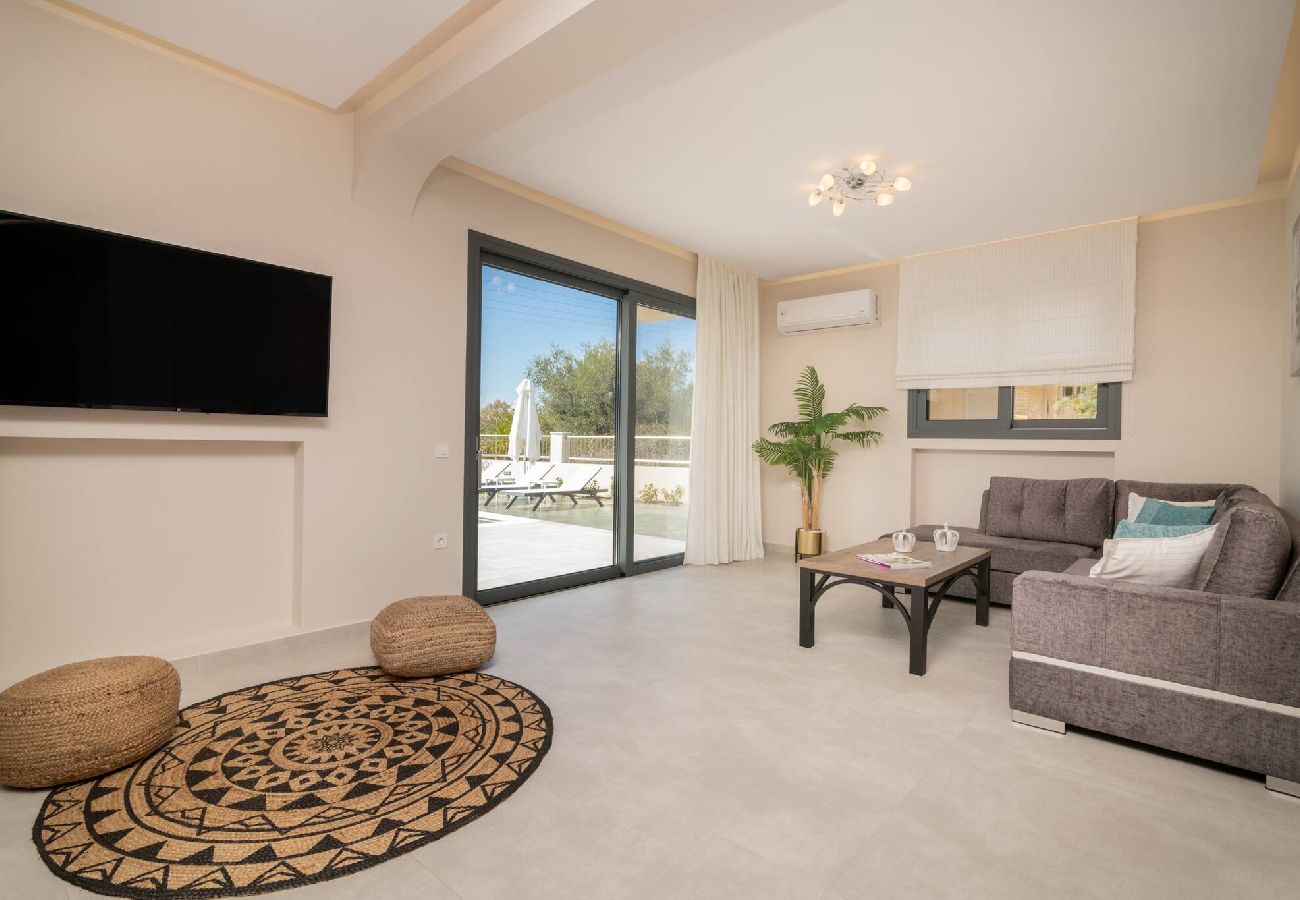 Villa in Kalamaki - Villa Adiola, An Unrivalled Retreat