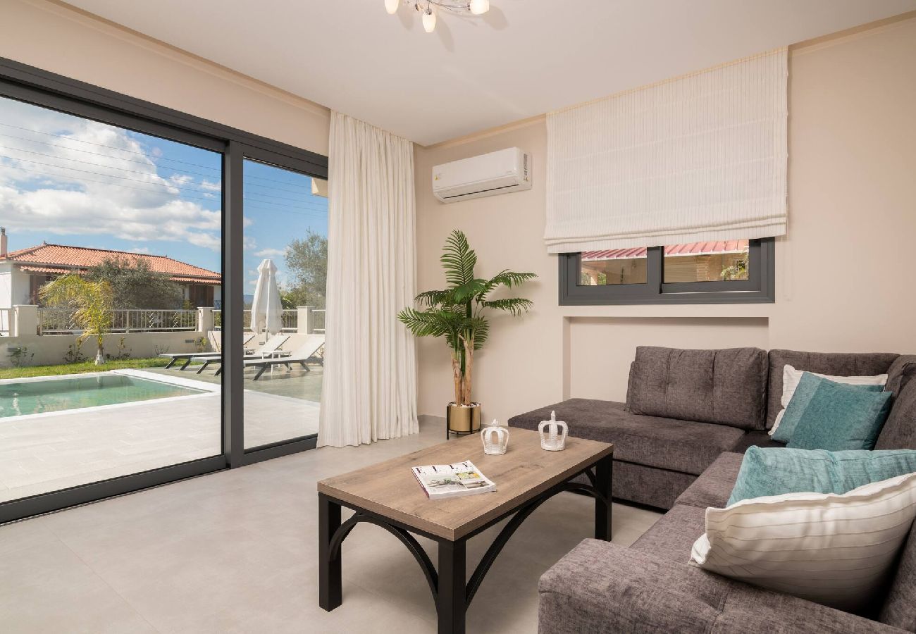 Villa in Kalamaki - Villa Adiola, An Unrivalled Retreat