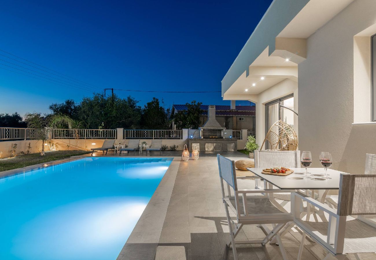 Villa in Kalamaki - Villa Adiola, An Unrivalled Retreat