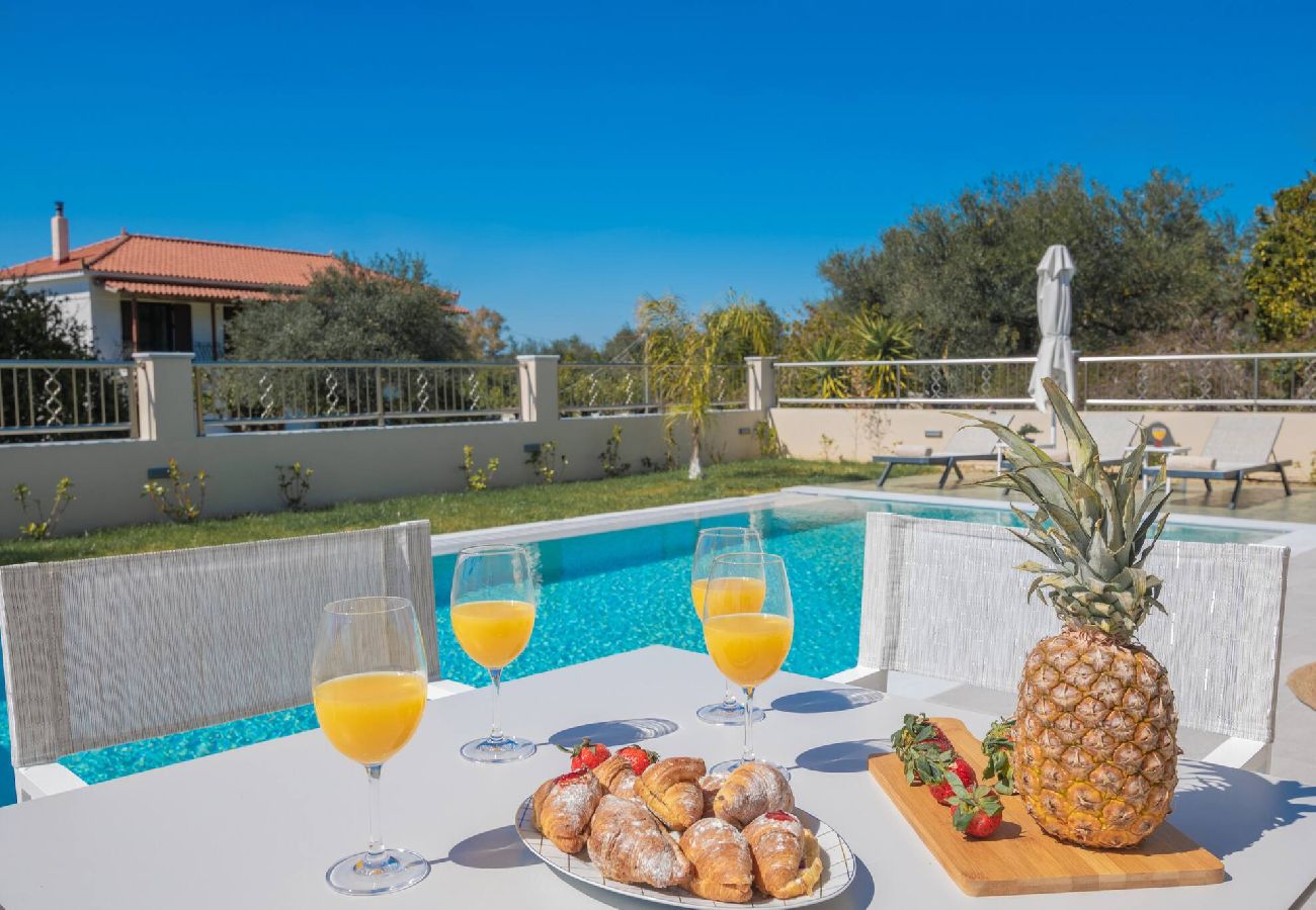 Villa in Kalamaki - Villa Adiola, An Unrivalled Retreat