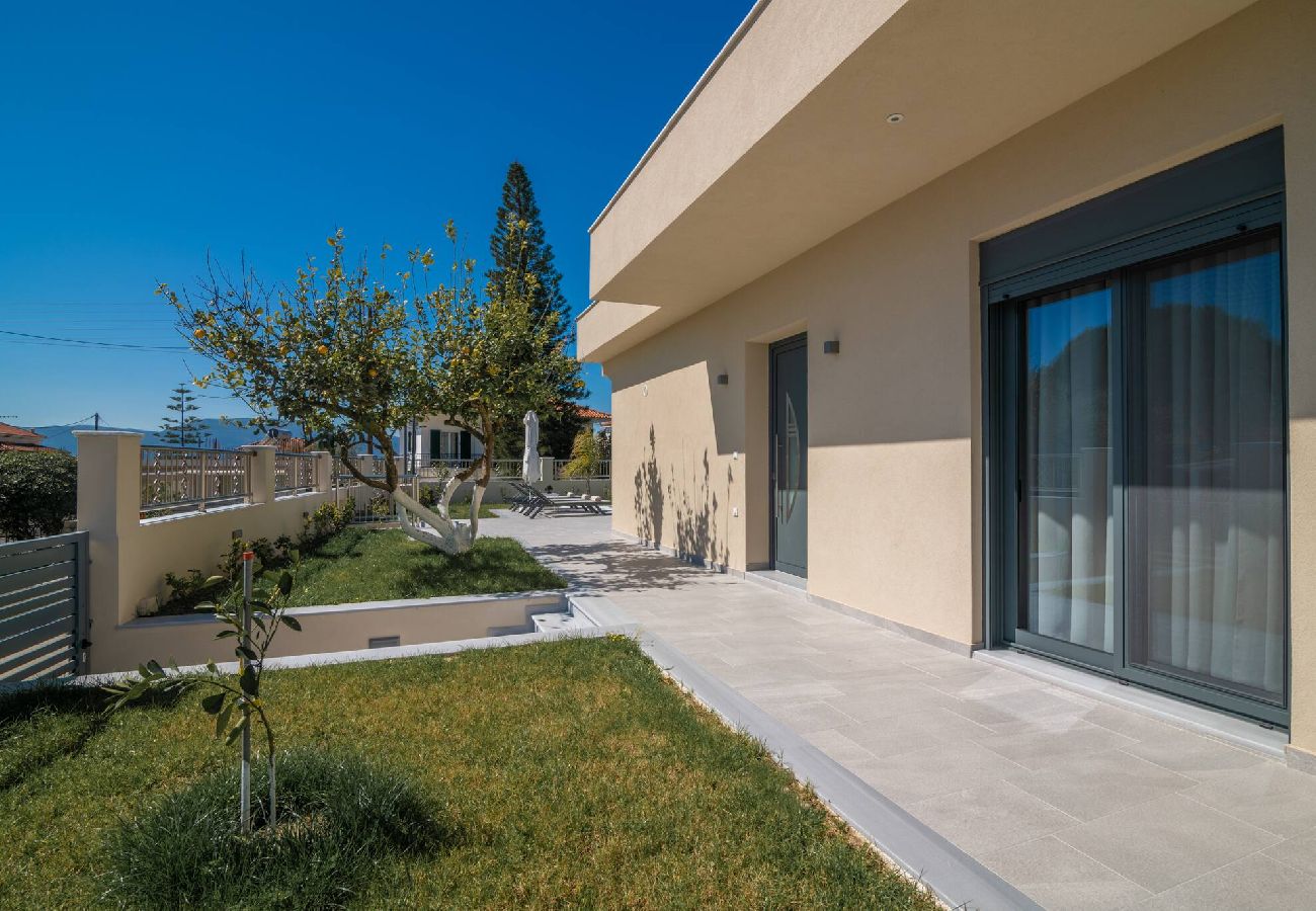 Villa in Kalamaki - Villa Adiola, An Unrivalled Retreat