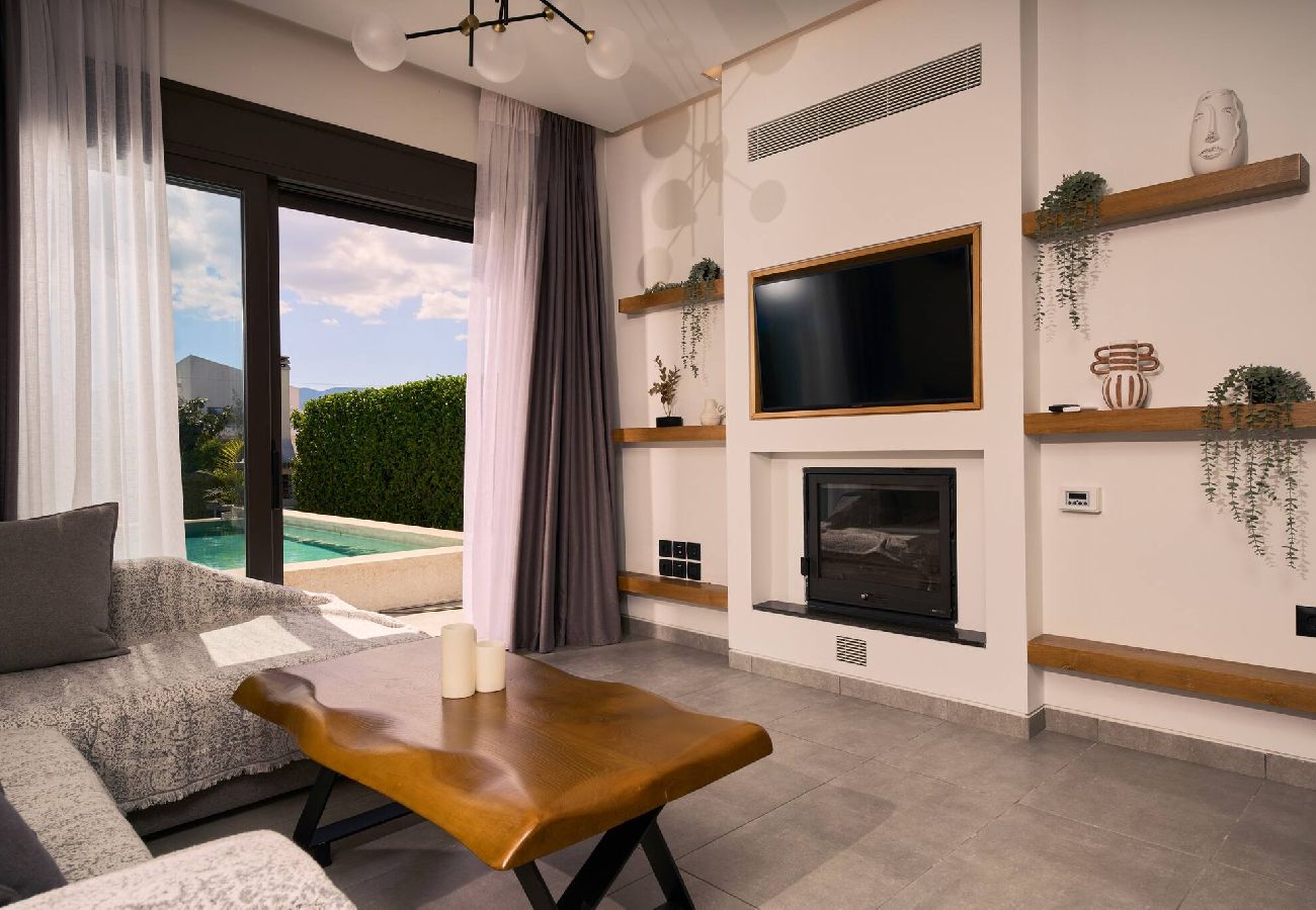 Villa in Vanato - Villa Solace, A Serene Retreat With Private Pool