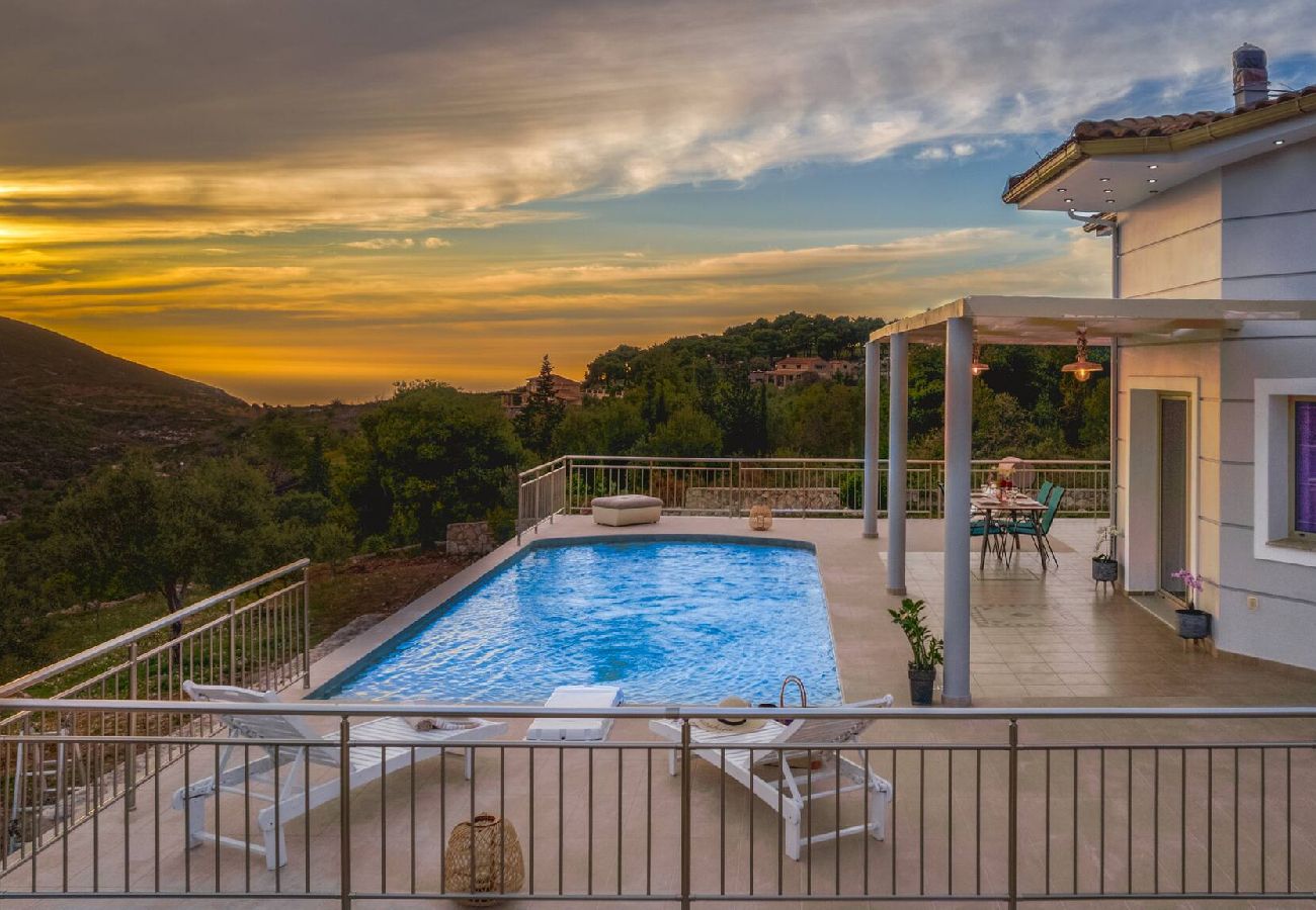 Villa in Volimes - Villa Guesto with private pool