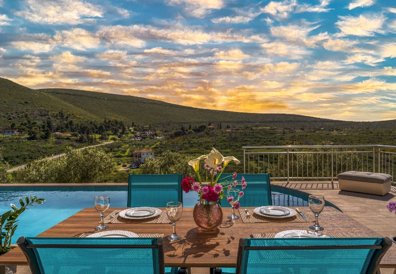 Villa in Volimes - Villa Guesto with private pool