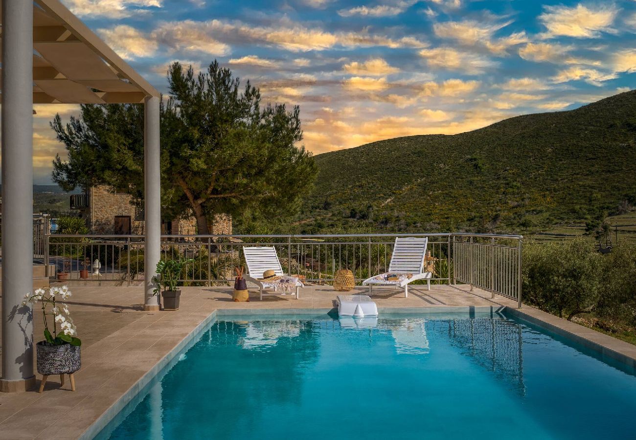 Villa in Volimes - Villa Guesto with private pool