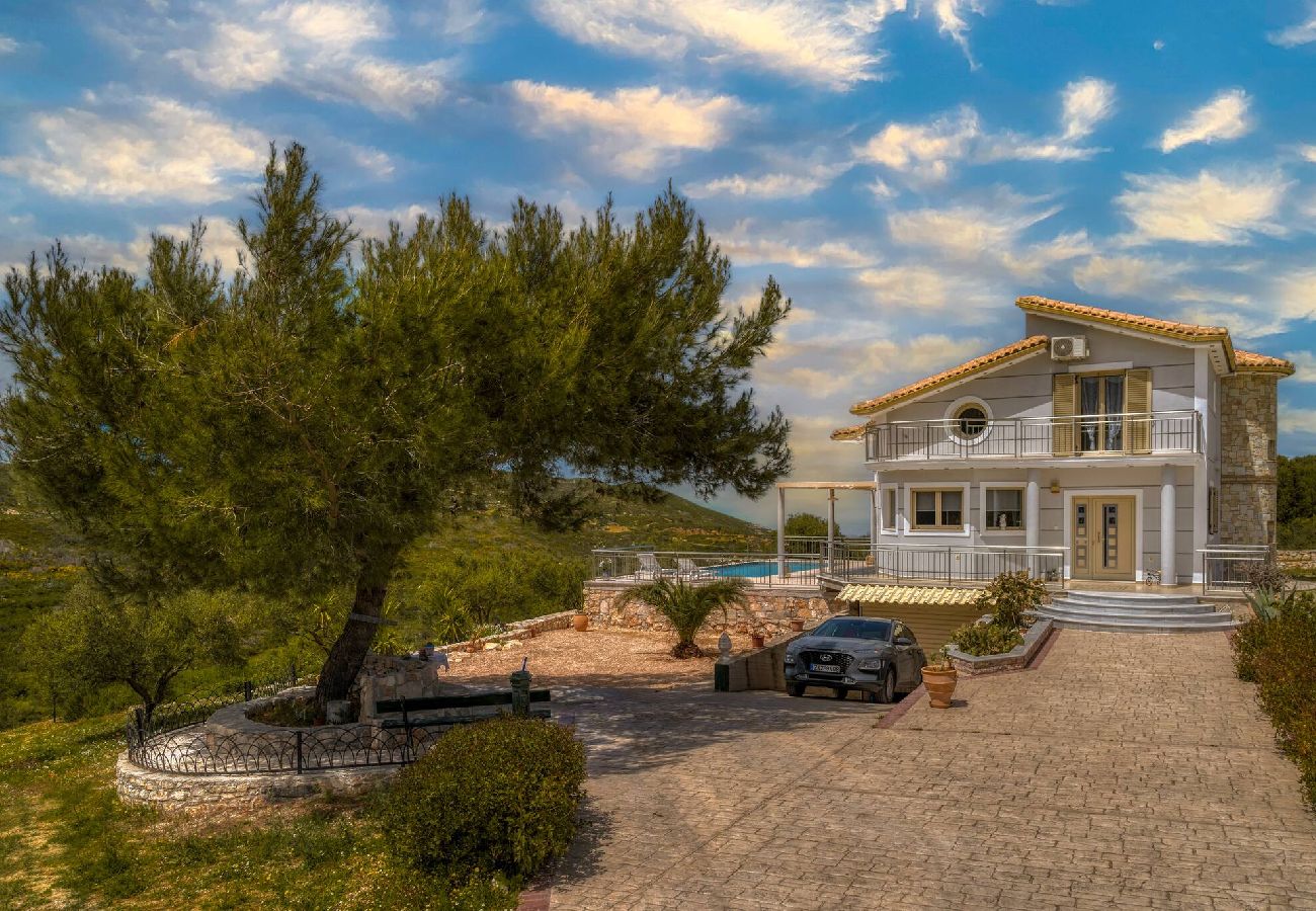 Villa in Volimes - Villa Guesto with private pool