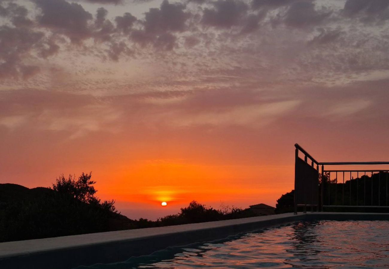 Villa in Volimes - Villa Guesto with private pool