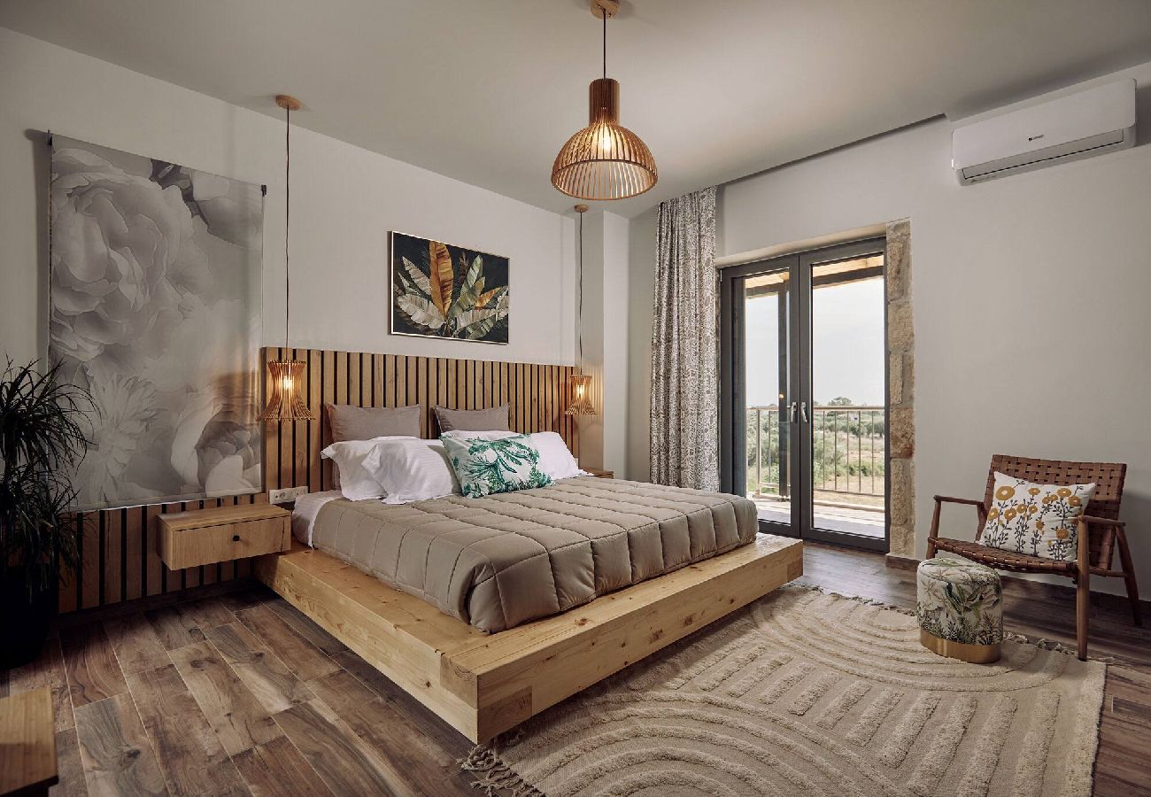 Villa in Kalamaki - Villa Arianna, close to the beach!