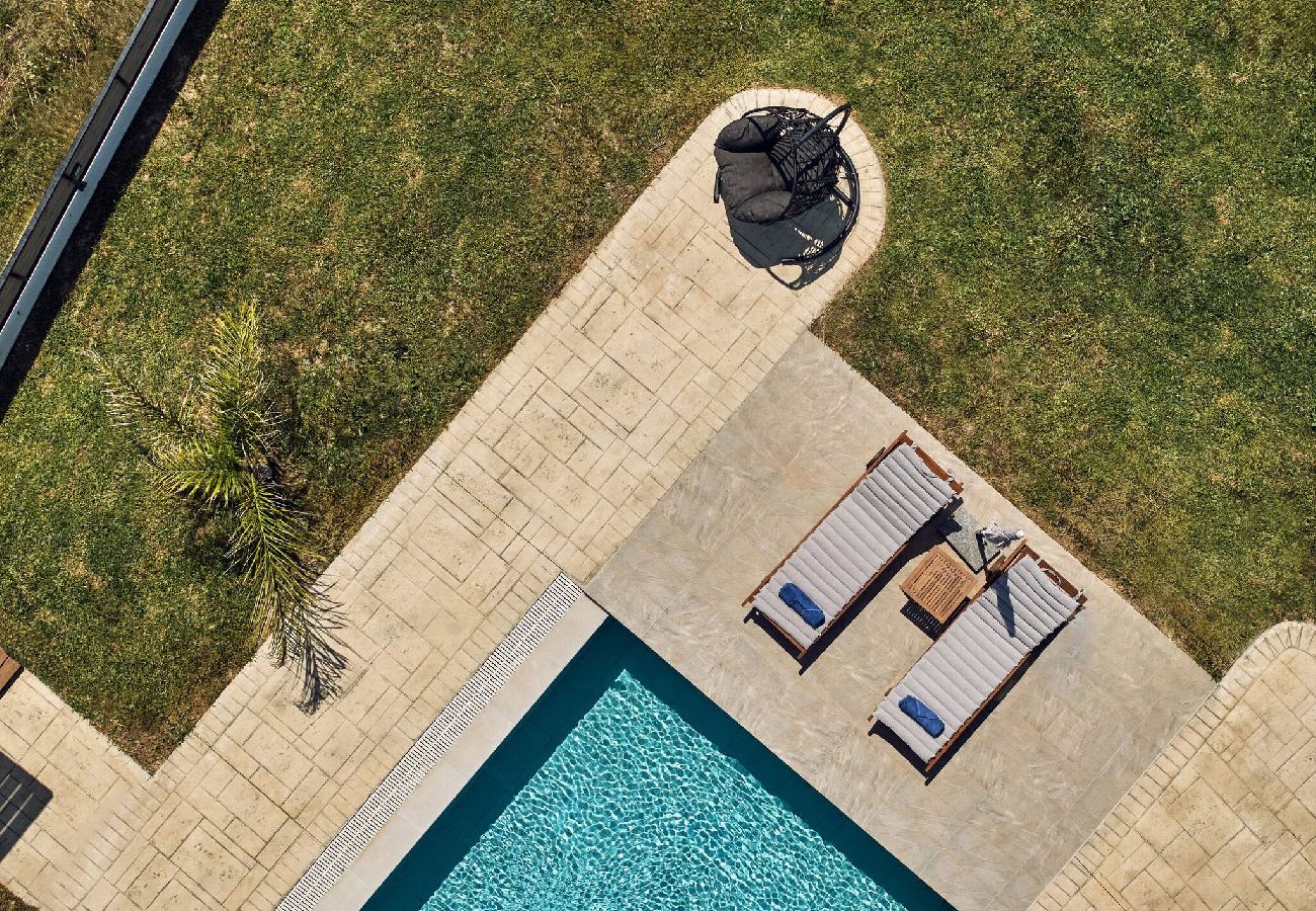 Villa in Kalamaki - Villa Arianna, close to the beach!