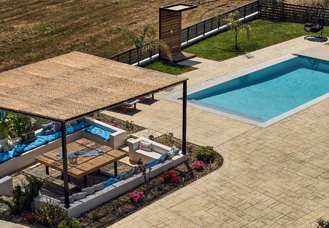 Villa in Kalamaki - Villa Arianna, close to the beach!