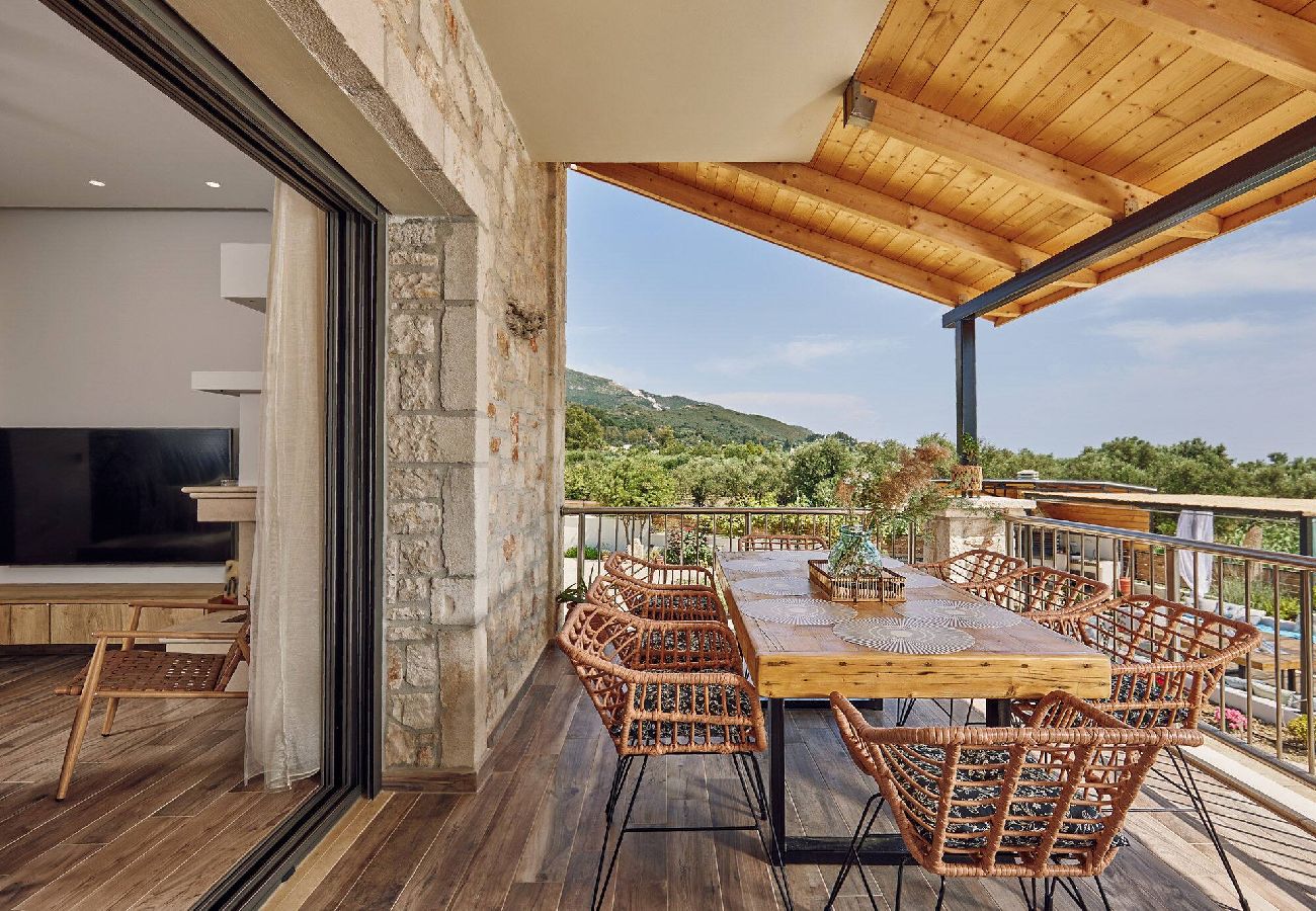 Villa in Kalamaki - Villa Arianna, close to the beach!