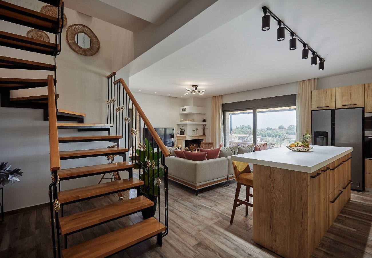 Villa in Kalamaki - Villa Arianna, close to the beach!