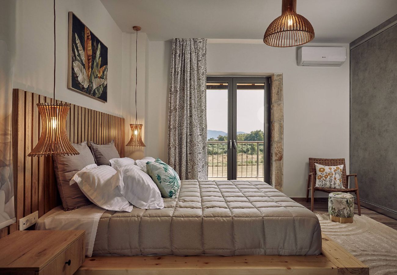 Villa in Kalamaki - Villa Arianna, close to the beach!