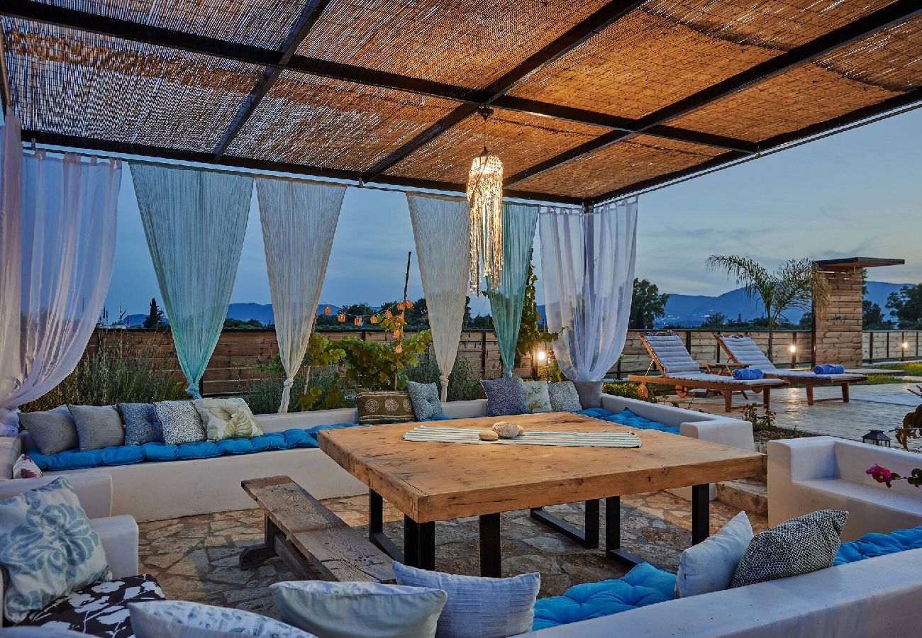 Villa in Kalamaki - Villa Arianna, close to the beach!