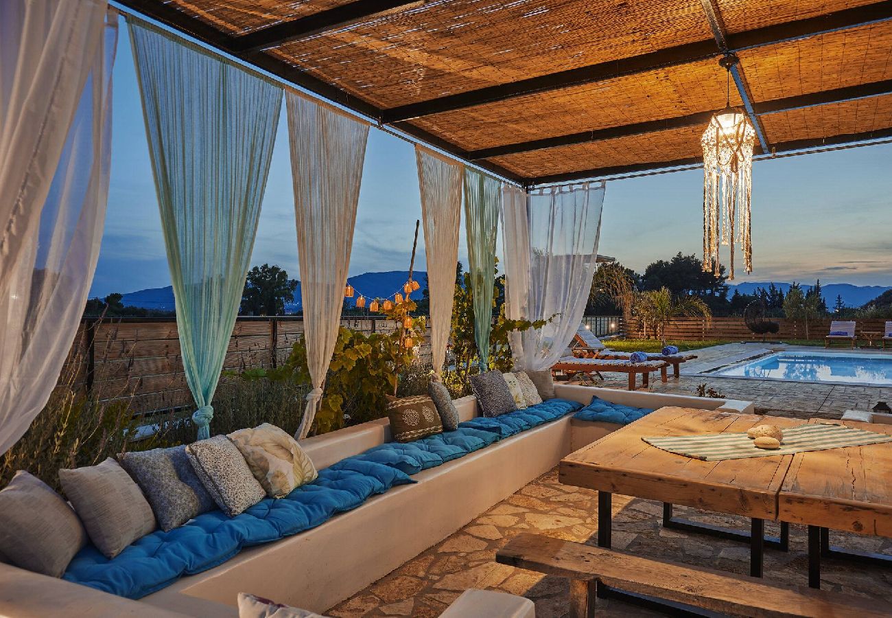 Villa in Kalamaki - Villa Arianna, close to the beach!