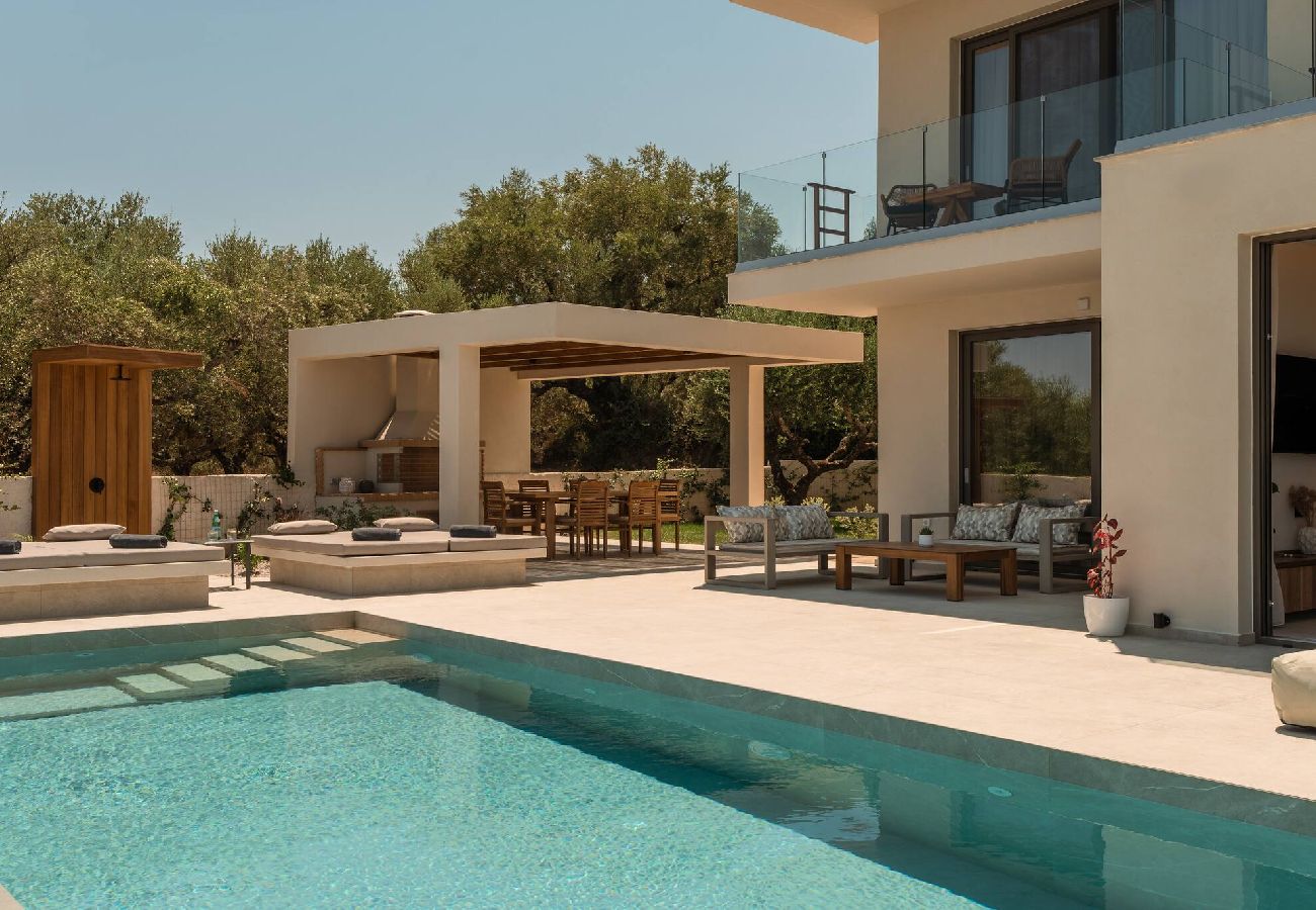 Villa in Kipseli - Floralba Luxury Villa, Essence of Sea View Living