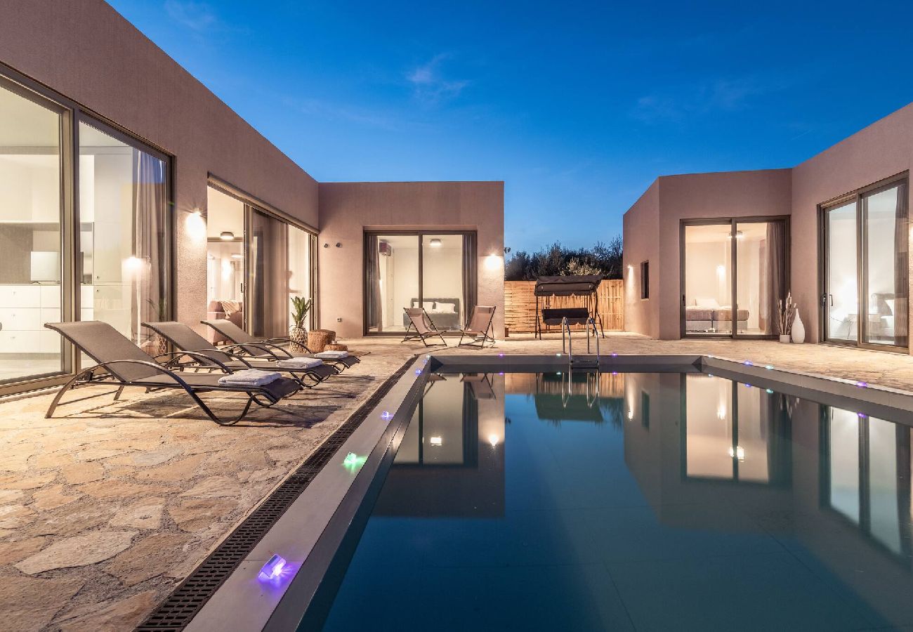 Villa in Zakinthos - Nopi Exclusive Villa, A Sunlit Retreat