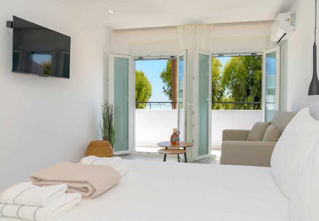 Apartment in Zakinthos - 2 Brother´s Suites I *Sea View* 100m Zante port
