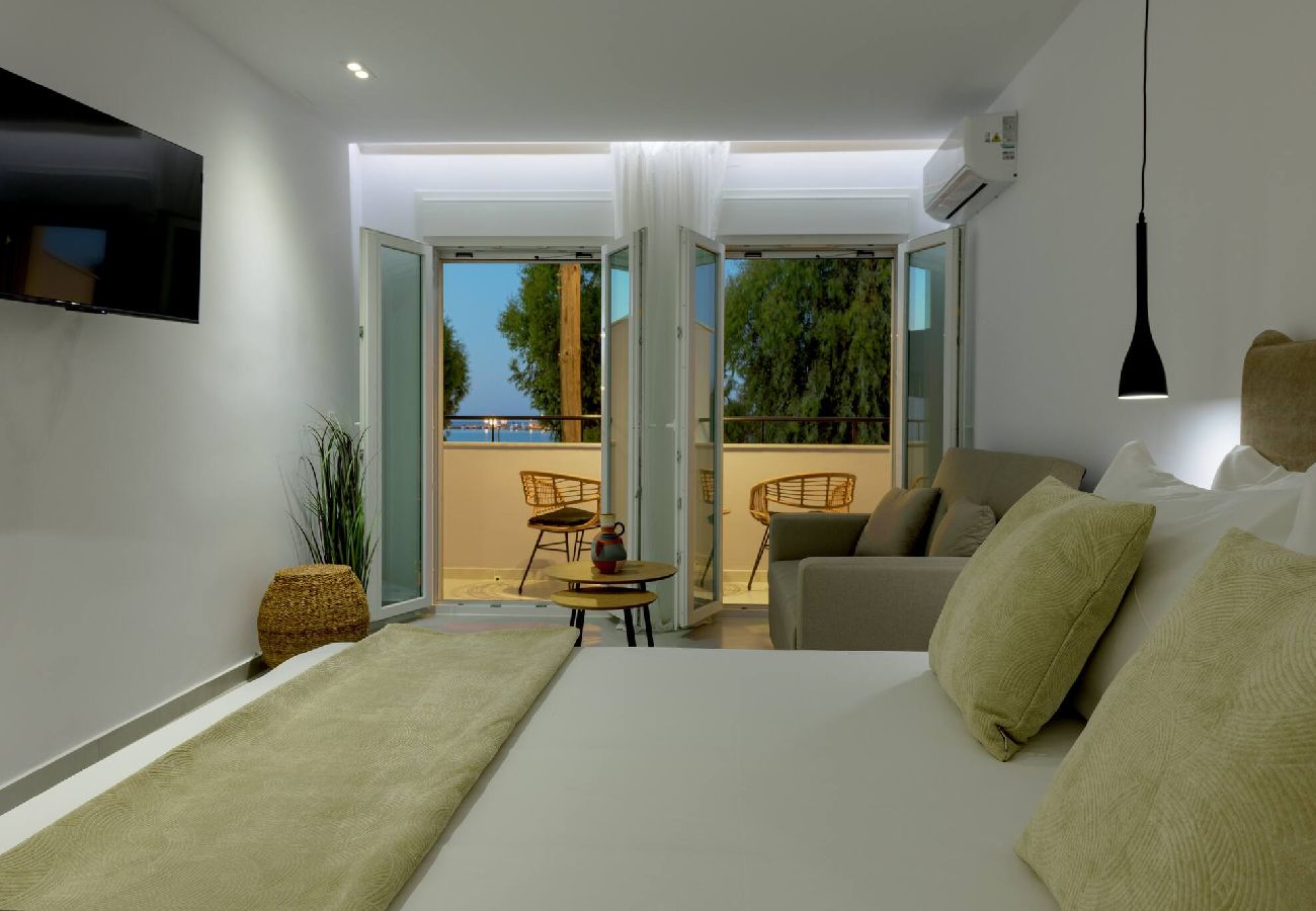 Apartment in Zakinthos - 2 Brother´s Suites I *Sea View* 100m Zante port