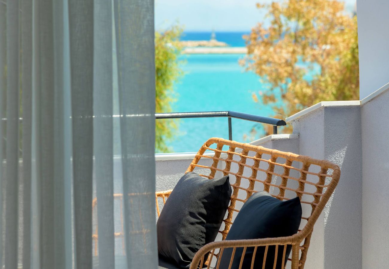 Apartment in Zakinthos - 2 Brother´s Suites II *Sea View* 100m Zante port