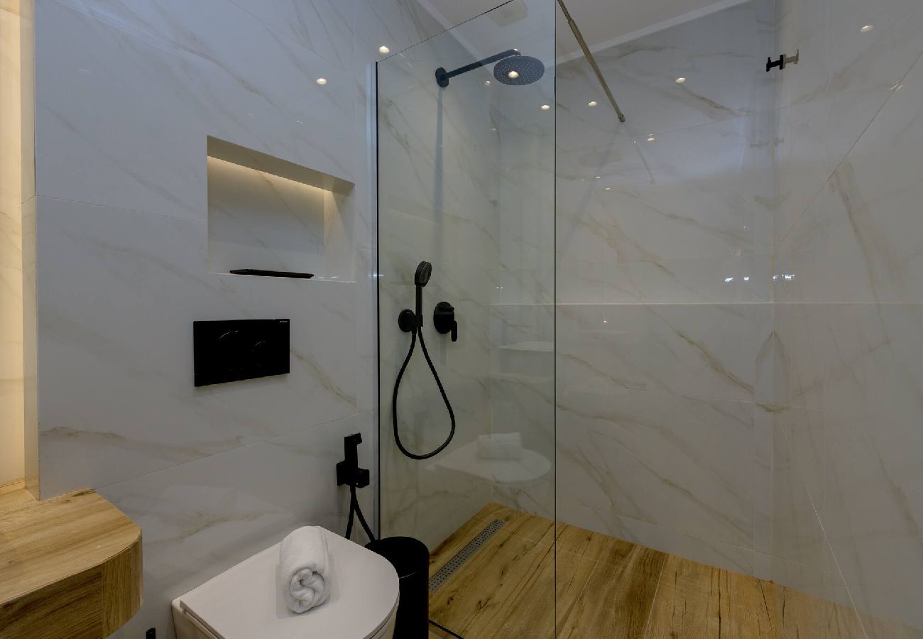 Apartment in Zakinthos - 2 Brother´s Suites II *Sea View* 100m Zante port