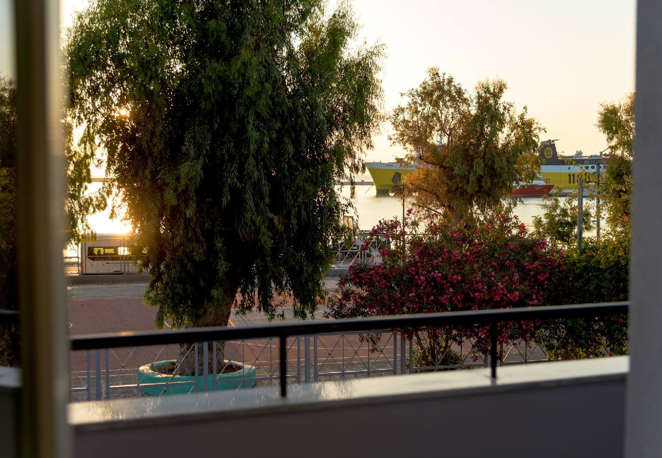 Apartment in Zakinthos - 2 Brother´s Suites II *Sea View* 100m Zante port