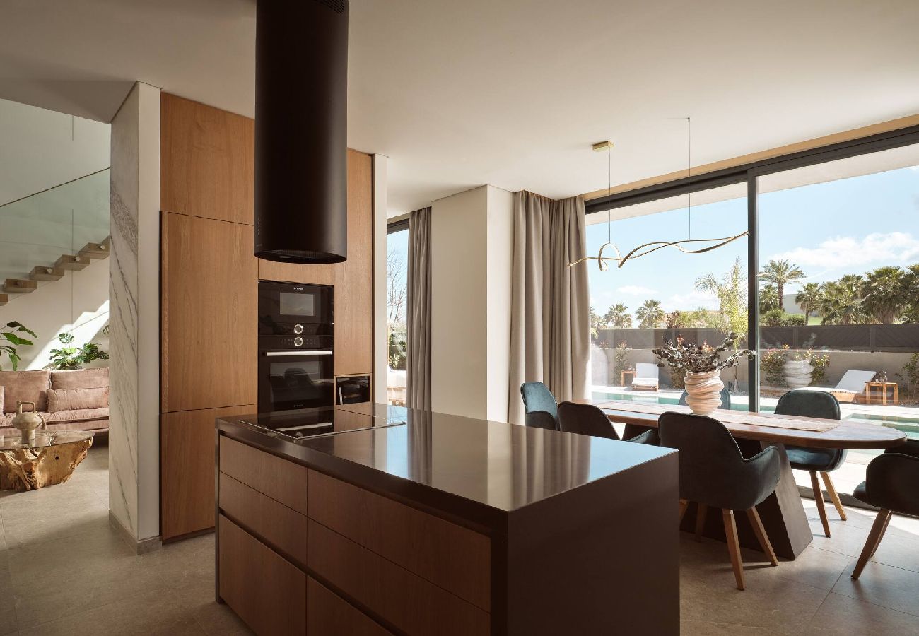 Villa in Laganas - Avascanto Villa, An Architectural Gem with Pool