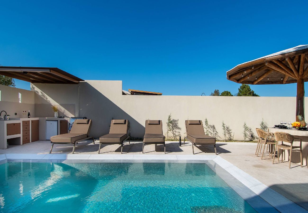 Villa in Sarakinado - Amfi Luxury Villa, with Private Pool
