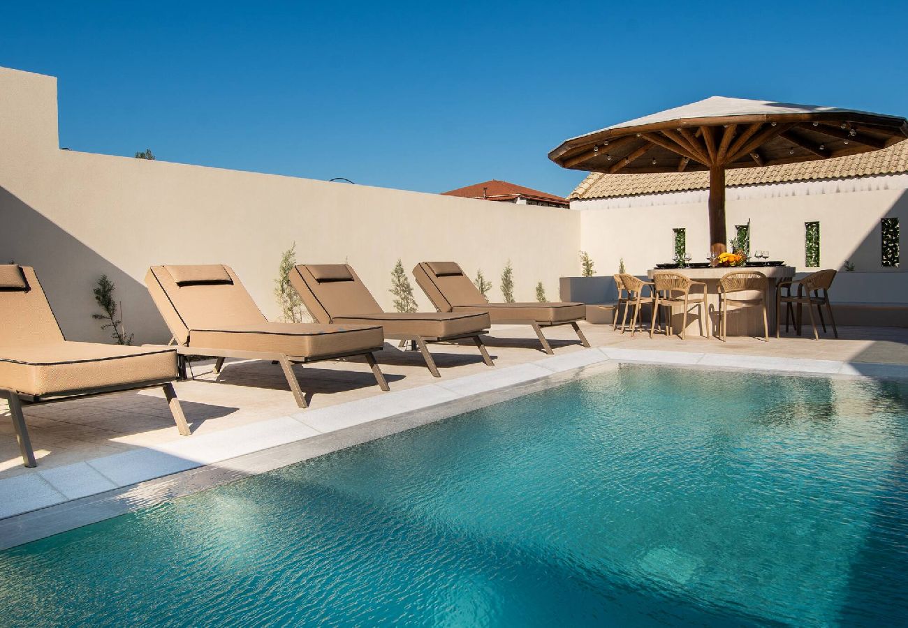 Villa in Sarakinado - Amfi Luxury Villa, with Private Pool
