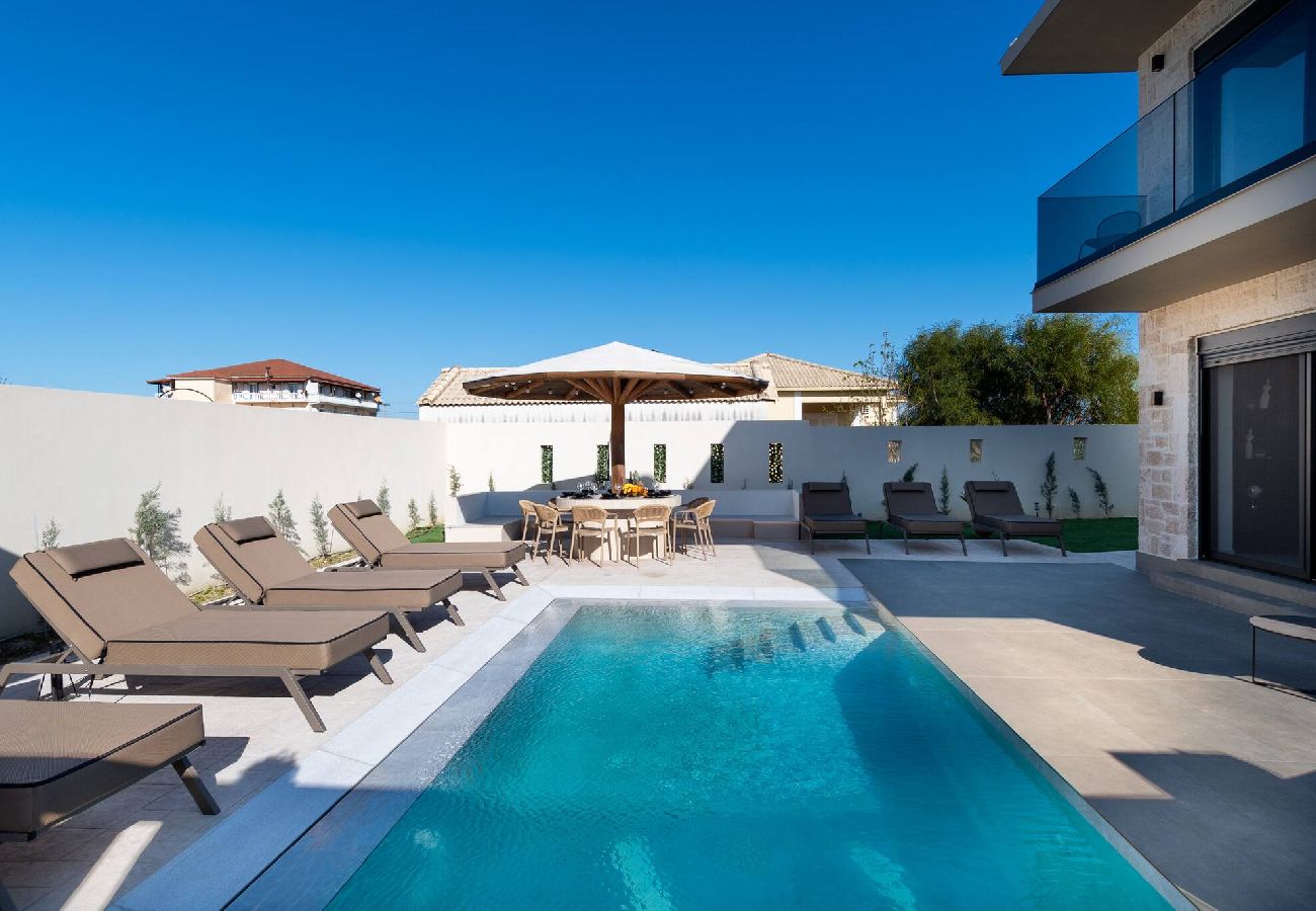 Villa in Sarakinado - Amfi Luxury Villa, with Private Pool