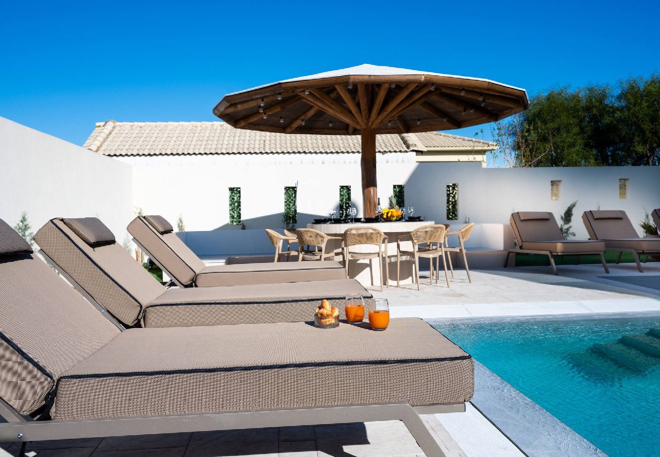 Villa in Sarakinado - Amfi Luxury Villa, with Private Pool