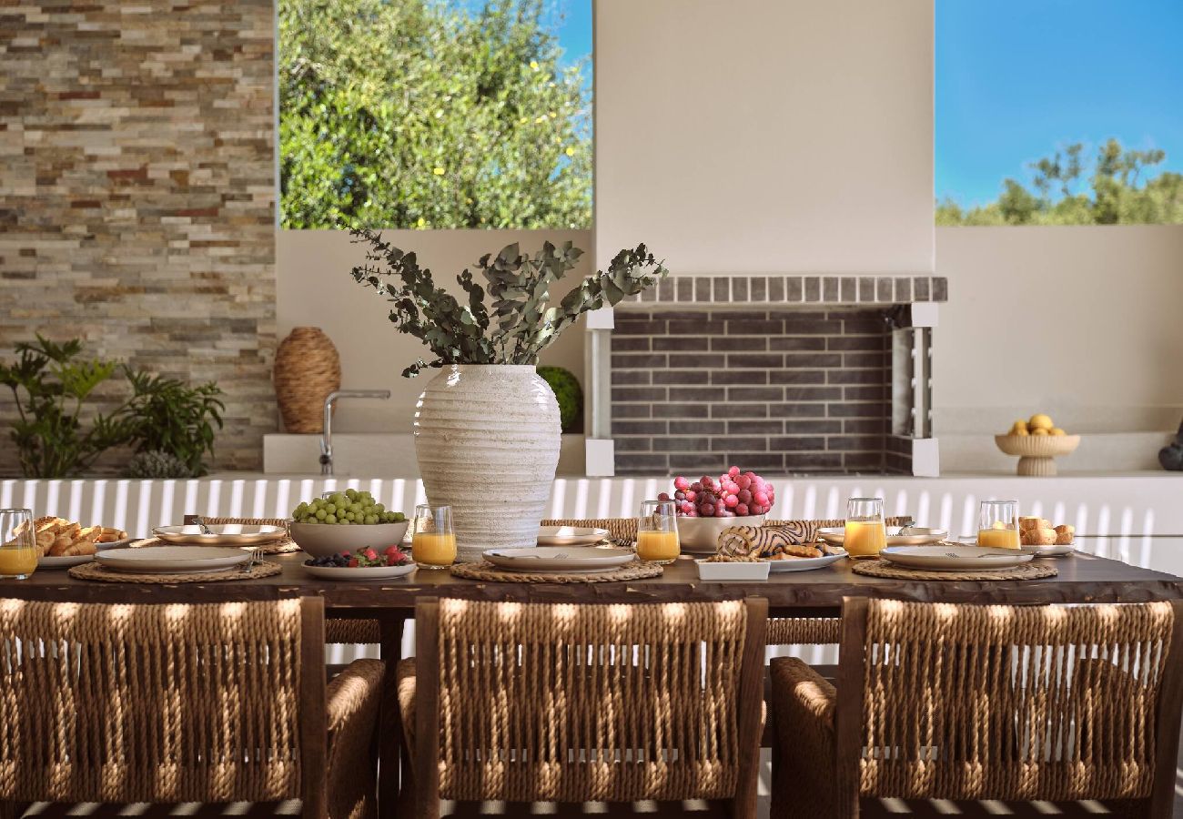 Villa in Mouzaki - Villa D&A, A Private Sanctuary With Heated Pool