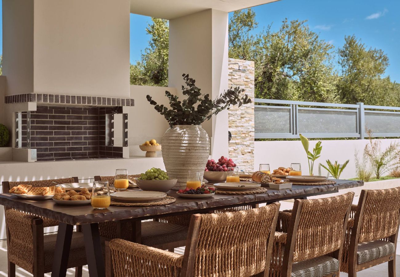 Villa in Mouzaki - Villa D&A, A Private Sanctuary With Heated Pool