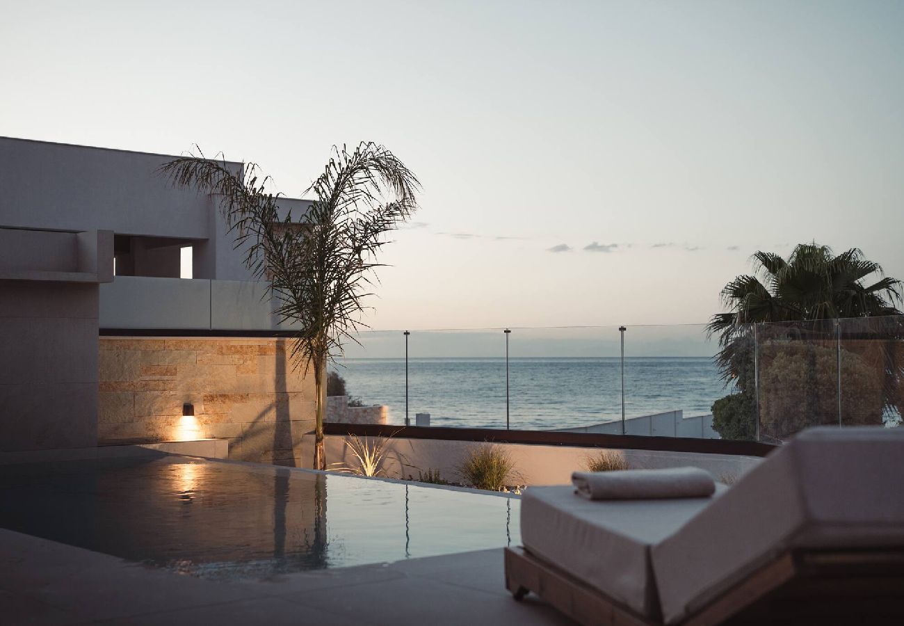 Villa in Zakynthos - Orien, Seaside Luxury Villa