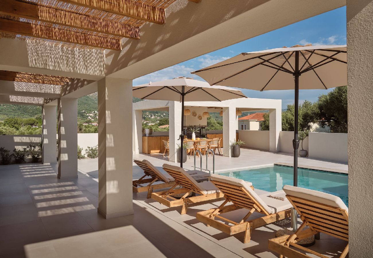 Villa in Zakynthos - Villa Verdelia, A Private Nature Gem