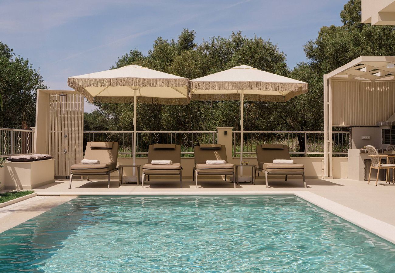 Villa in Kalamaki - Villa Ajra, A Distinctive Gem with Private Pool