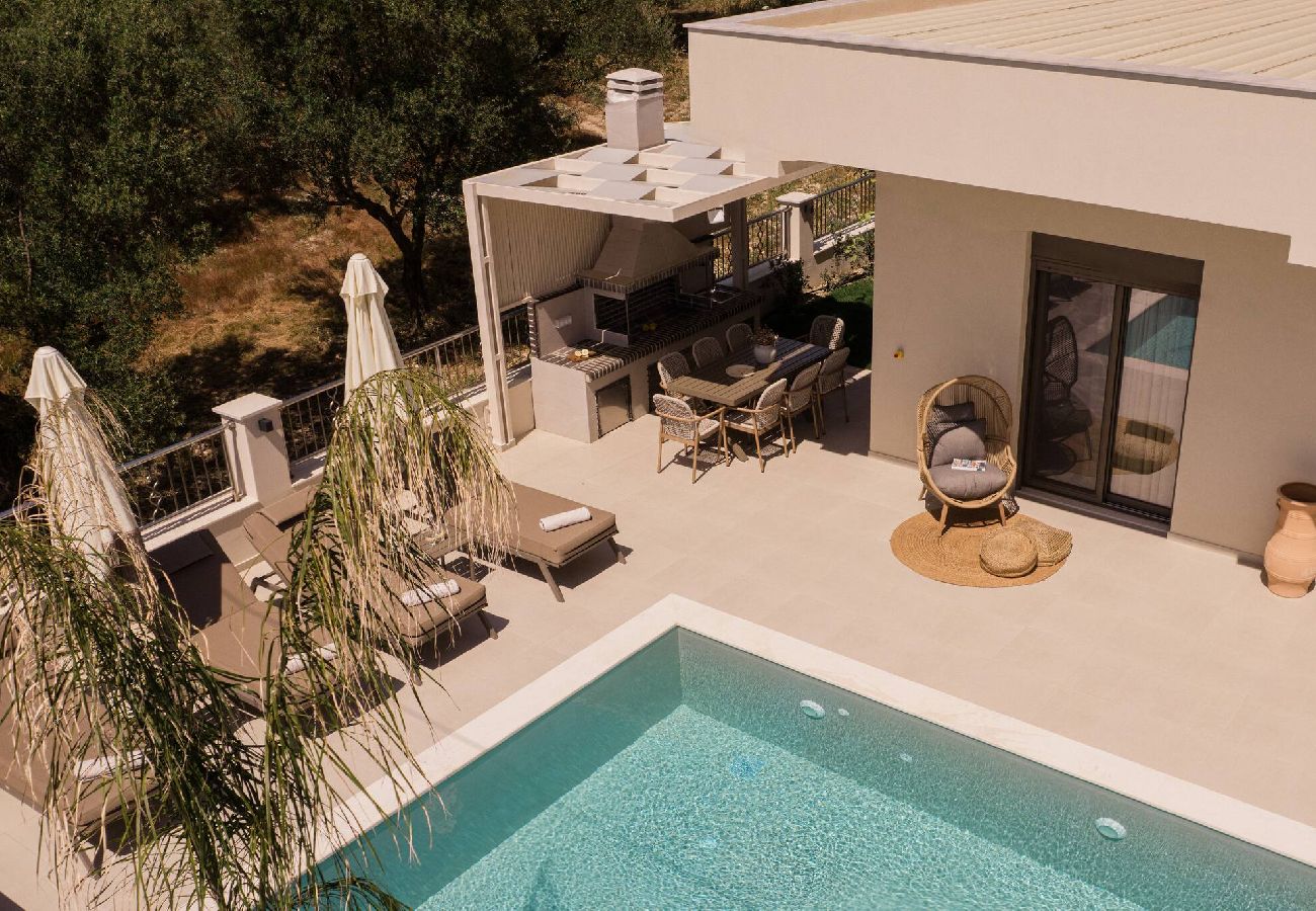 Villa in Kalamaki - Villa Ajra, A Distinctive Gem with Private Pool