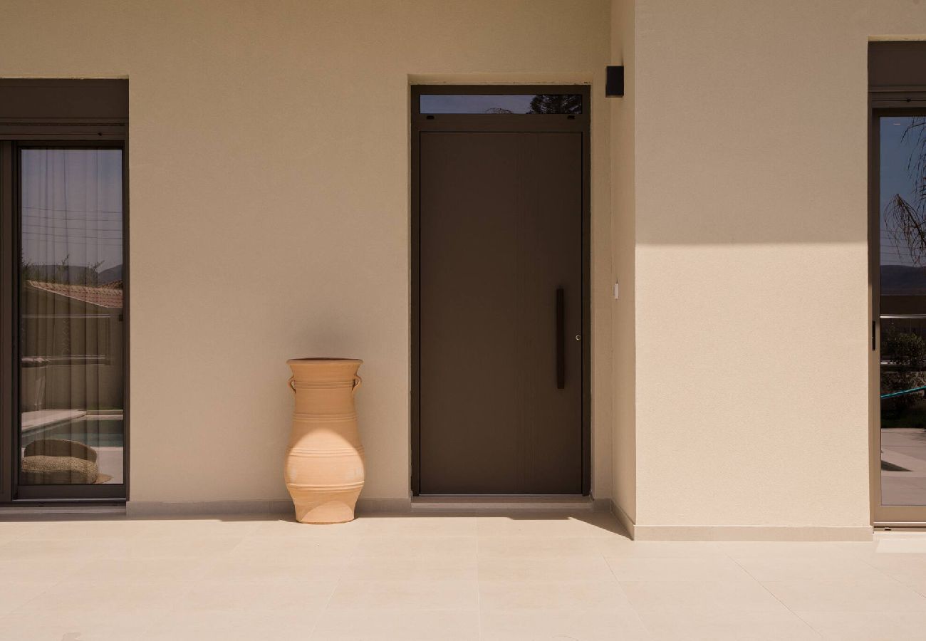 Villa in Kalamaki - Villa Ajra, A Distinctive Gem with Private Pool